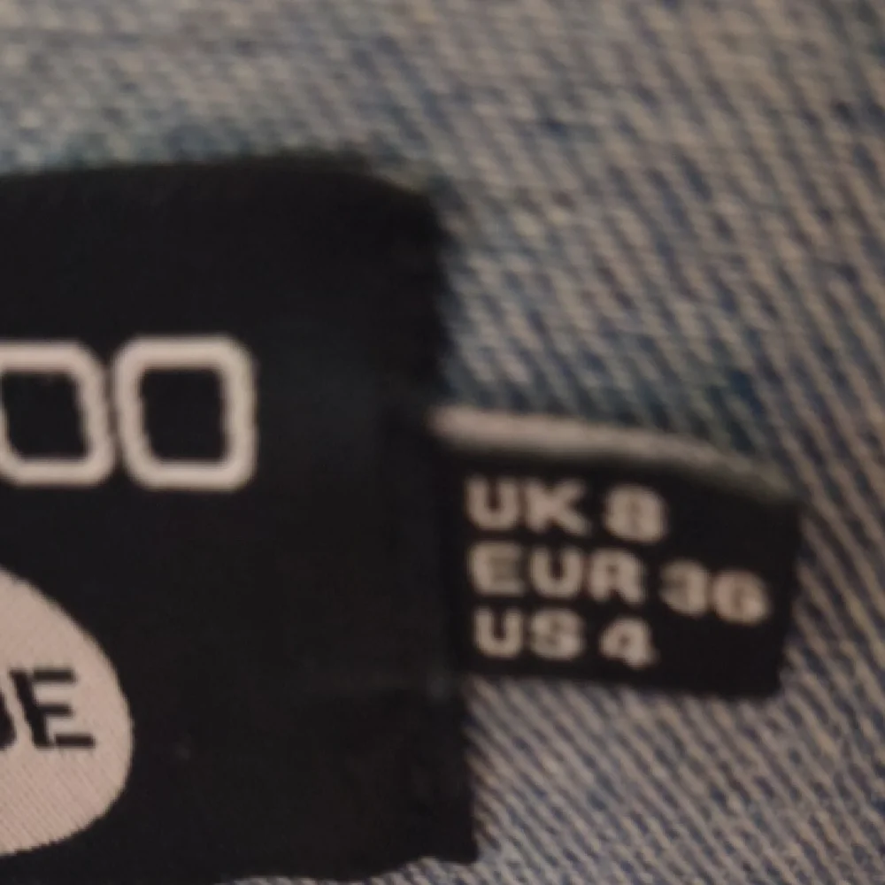 Boohoo Classic Blue Jean Jacket - Picture 3 of 4